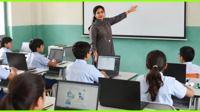 Pakistan Expands Online Safety Training For Children